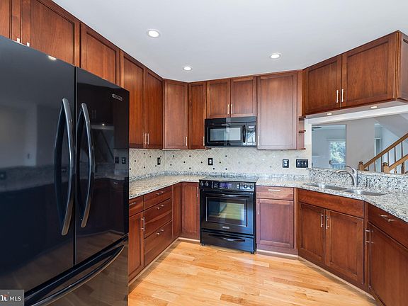 2nd image of 6510 Kelsey Point Cir