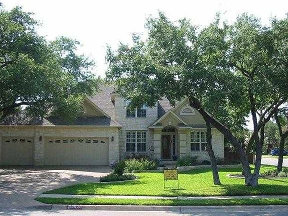 2nd image of 2520 Plantation Dr