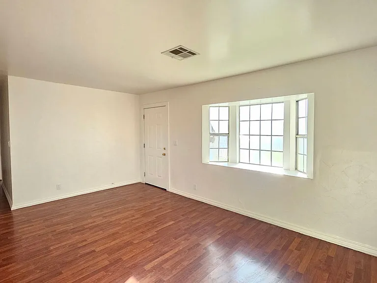 44344 Sundell Ave — Photo 3