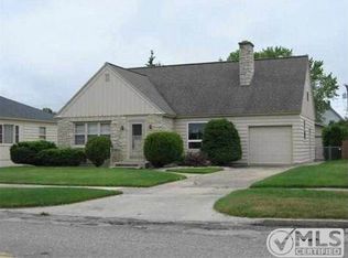 1209 Michigan Ave, Gladstone, MI 49837