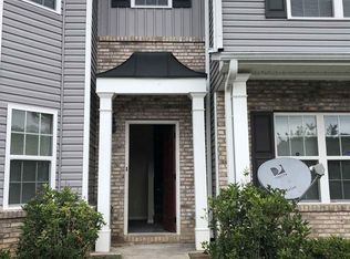 5200 Lincoln Dr, Fairburn, GA 30213