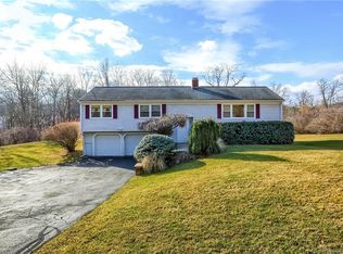 23 Beaver Brook Rd, Ridgefield, CT 06877