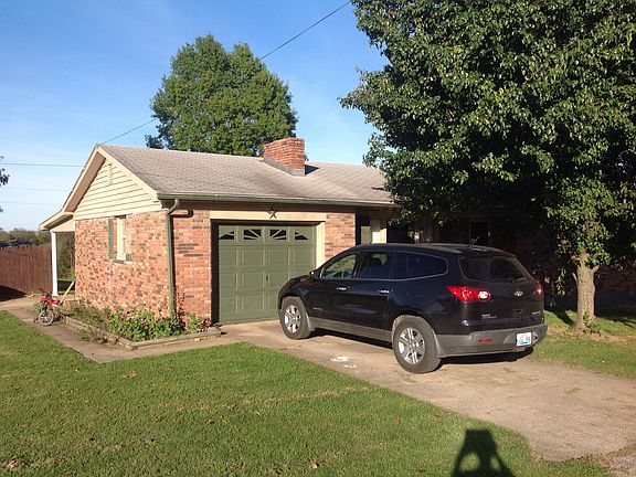 3rd image of 8021 Colliver Dr