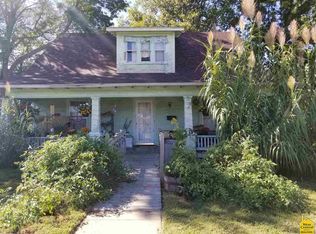 461 S Lyon Ave, Marshall, MO 65340