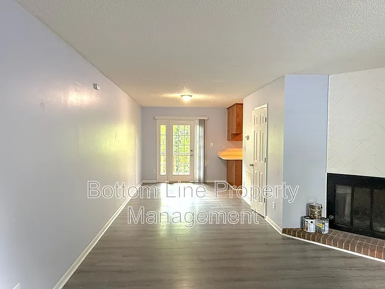 846 W Warren St #A4 — Photo 4