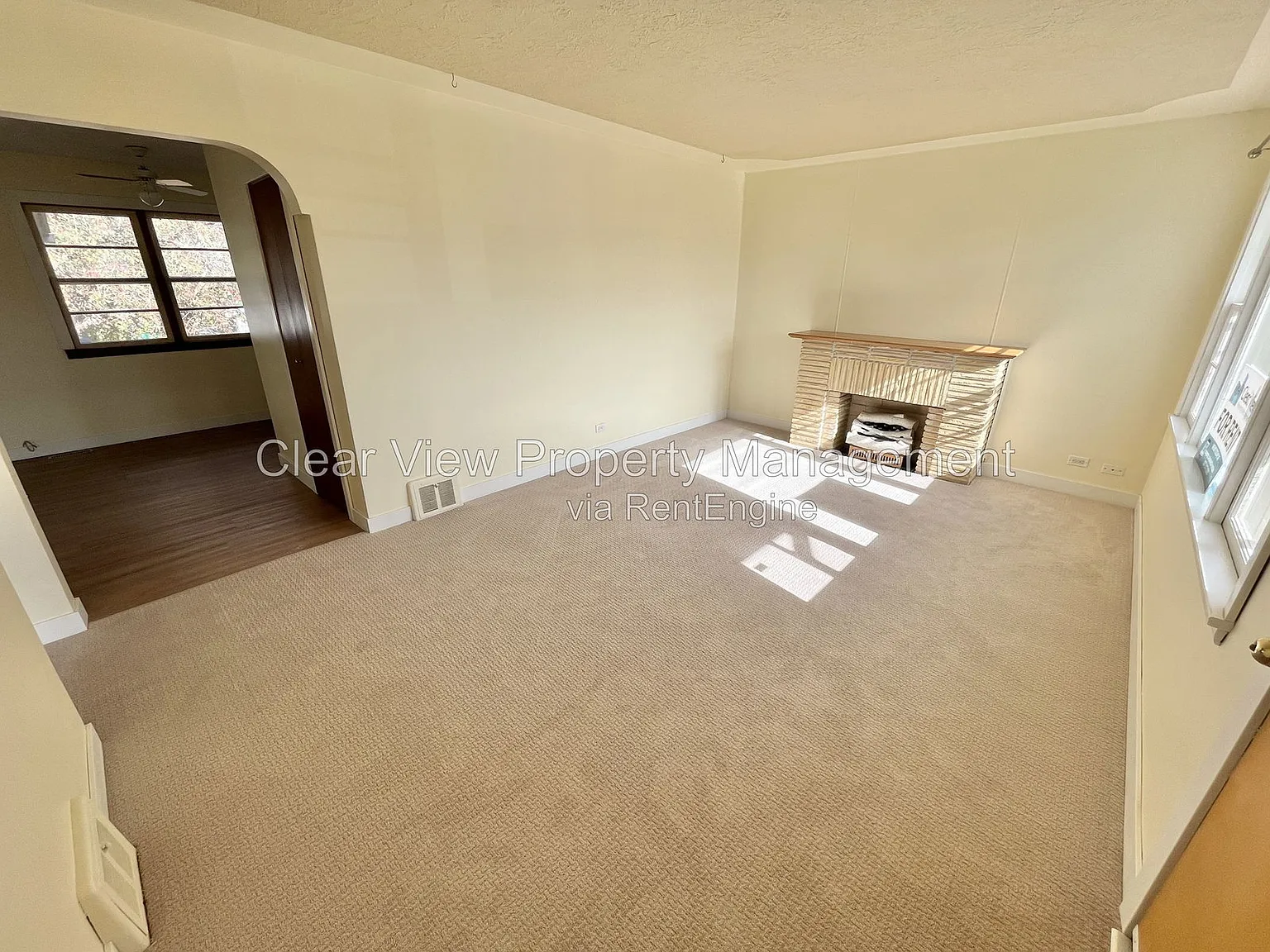 1 bed, 1.0 bath, $1,549 — Photo 2