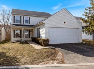 1645 Wild Rose Ln, Aurora, IL 60504