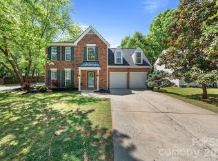 8015 Leisure Ln, Huntersville, NC 28078