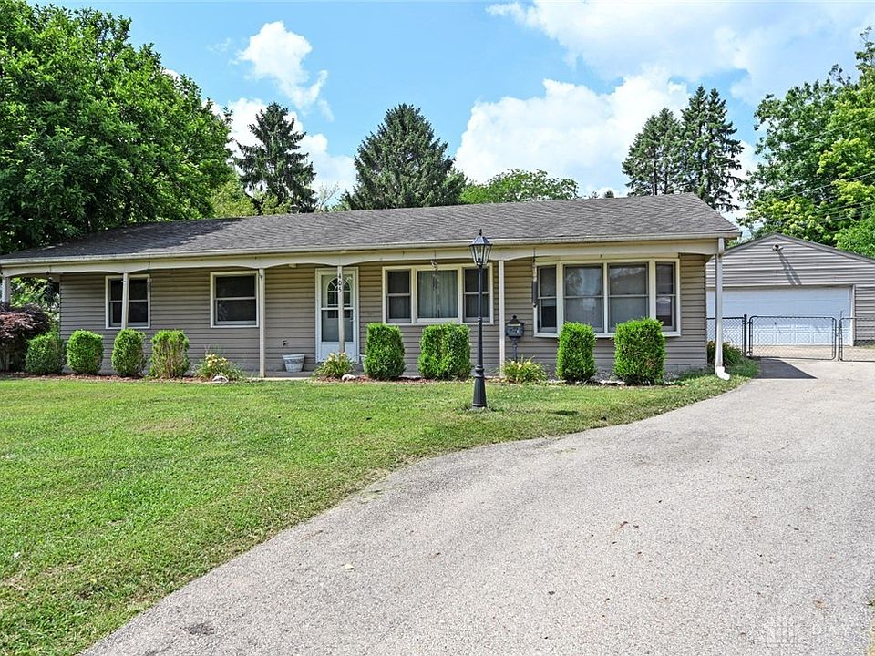 1st image of 405 Parsons Ct