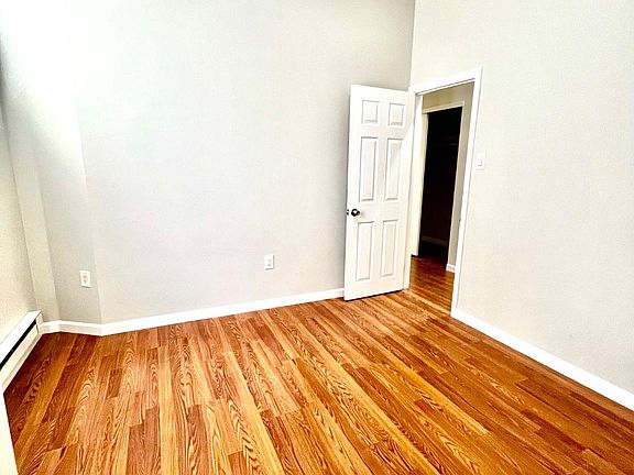 4th image of 7106 Devon St #1