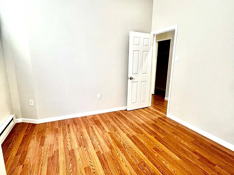 7106 Devon St #1 — Photo 4