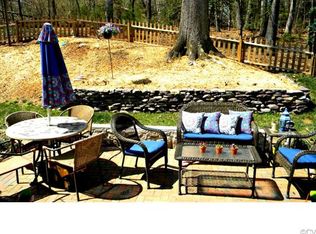 1806 Roundfield Ln, Manakin Sabot, VA 23103