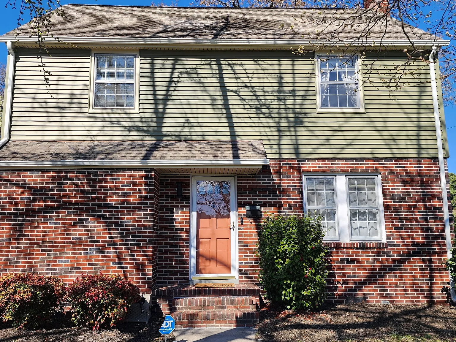 300 Russell Street - 1 — Photo 1