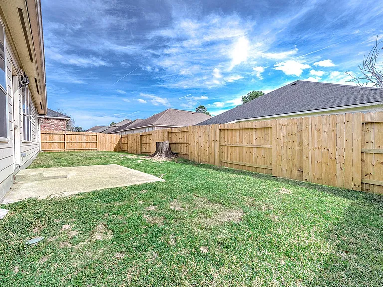 952 Crannog Way — Photo 32