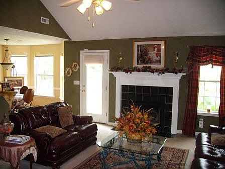 custom piant in the family room