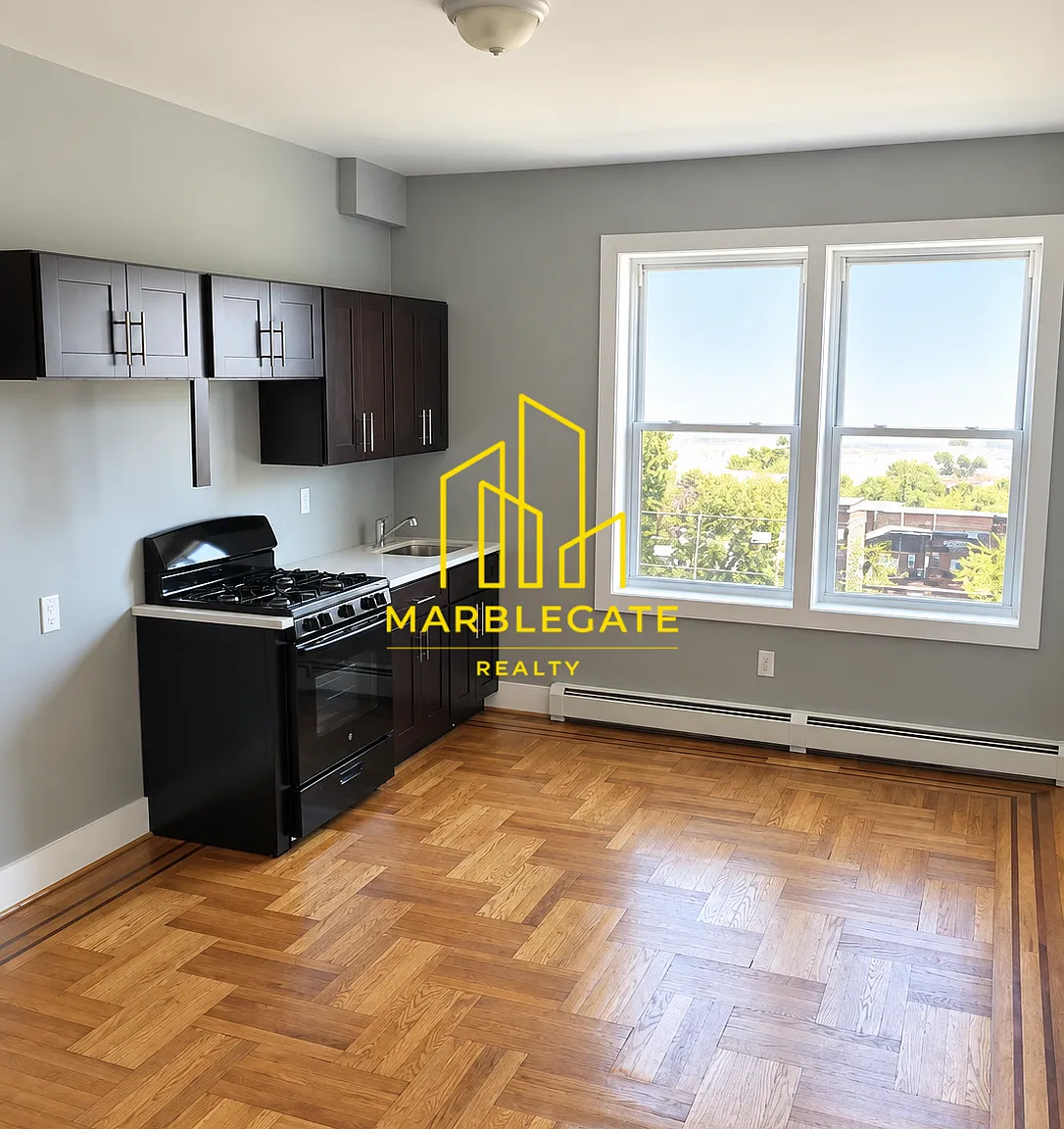 901 Bergen St — Photo 1