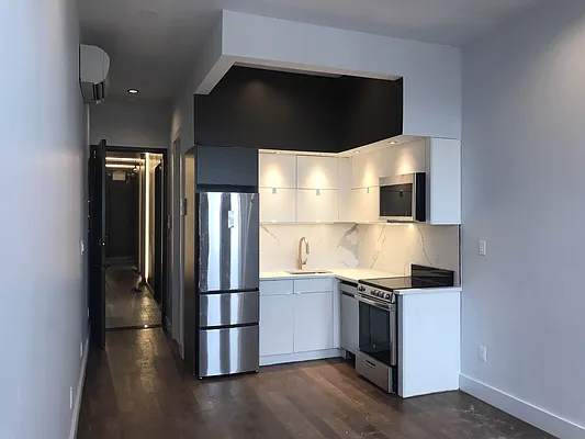 Rented by Lodger Corp | media 23