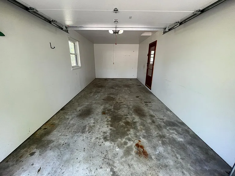 800 N West Park Ln — Photo 28