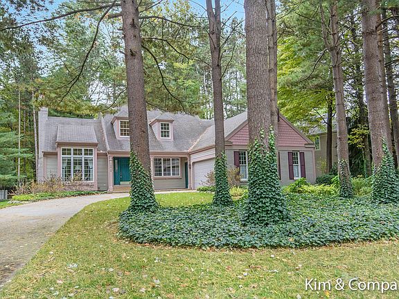 5th image of 16048 Baird Dr