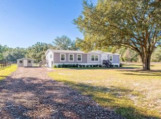 19750 SE 30th St, Morriston, FL 32668