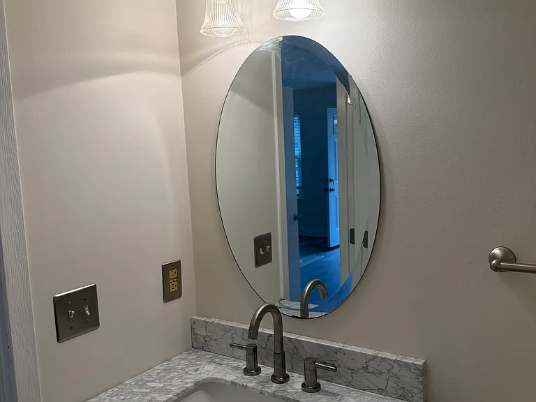 Powder room