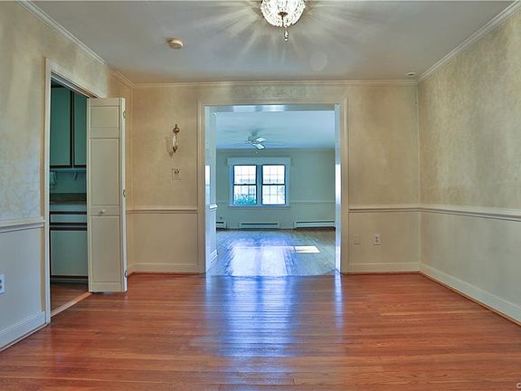 4th image of 6600 W Franklin St