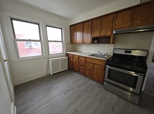 205 Elm St FLOOR 2, Valley Stream, NY 11580