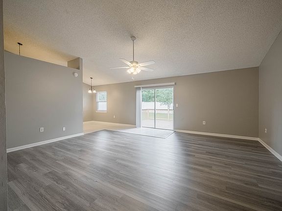 4th image of 4955 Wildflower Dr