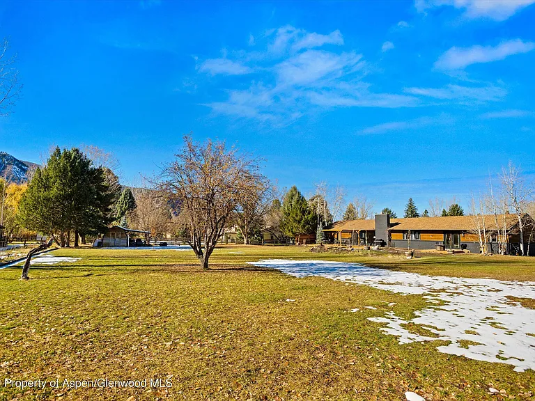 24 Cherry Ln — Photo 30
