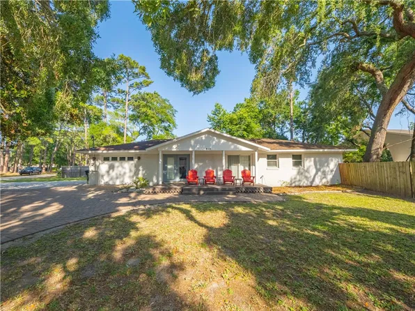 900 Mallery St, Saint Simons Island, GA 31522