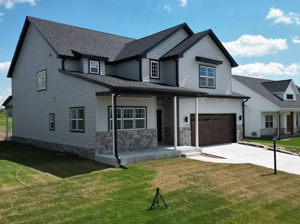 1306 Roberto Rd, Mahomet, IL 61853