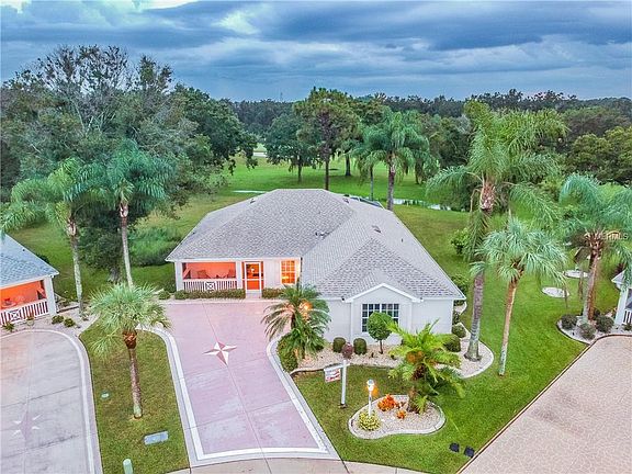 3rd image of 2331 Lyndhurst Dr