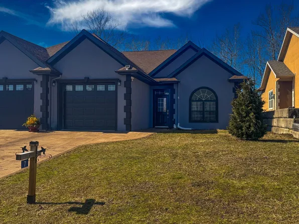 7 Bona Cres, Enfield, NS B2T 0B1