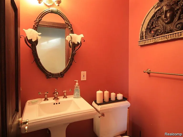 5363 English Dr — Photo 29