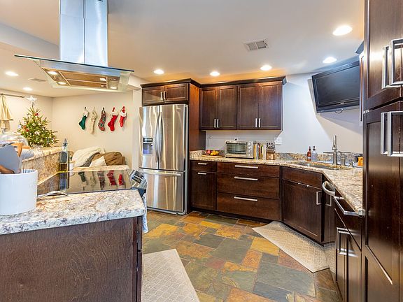 5th image of 1025 Gauguin Dr