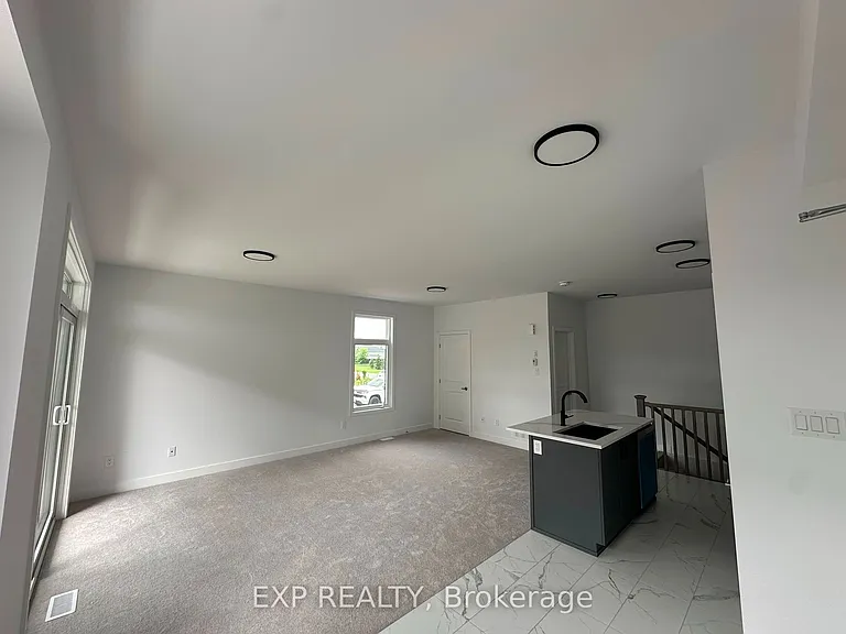 1055 Cedar Creek Dr #J — Photo 6