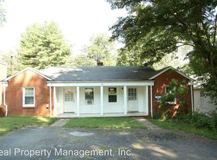 103 Cresap Rd APT C, Charlottesville, VA 22903