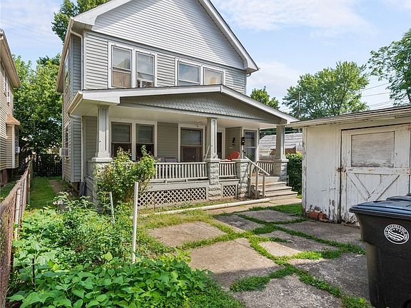 2nd image of 3812 Poe Ave