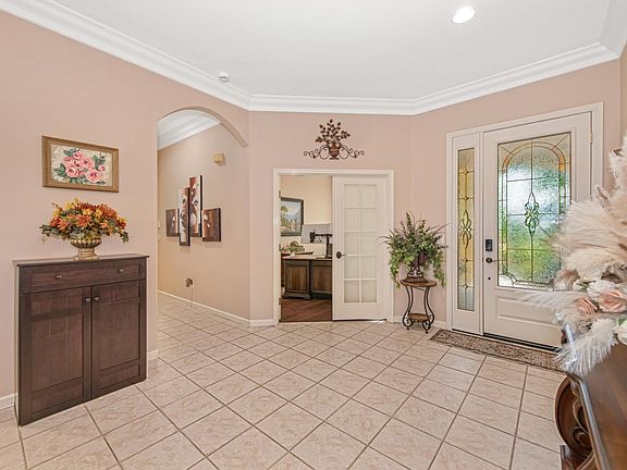 5th image of 1712 Halifax Way