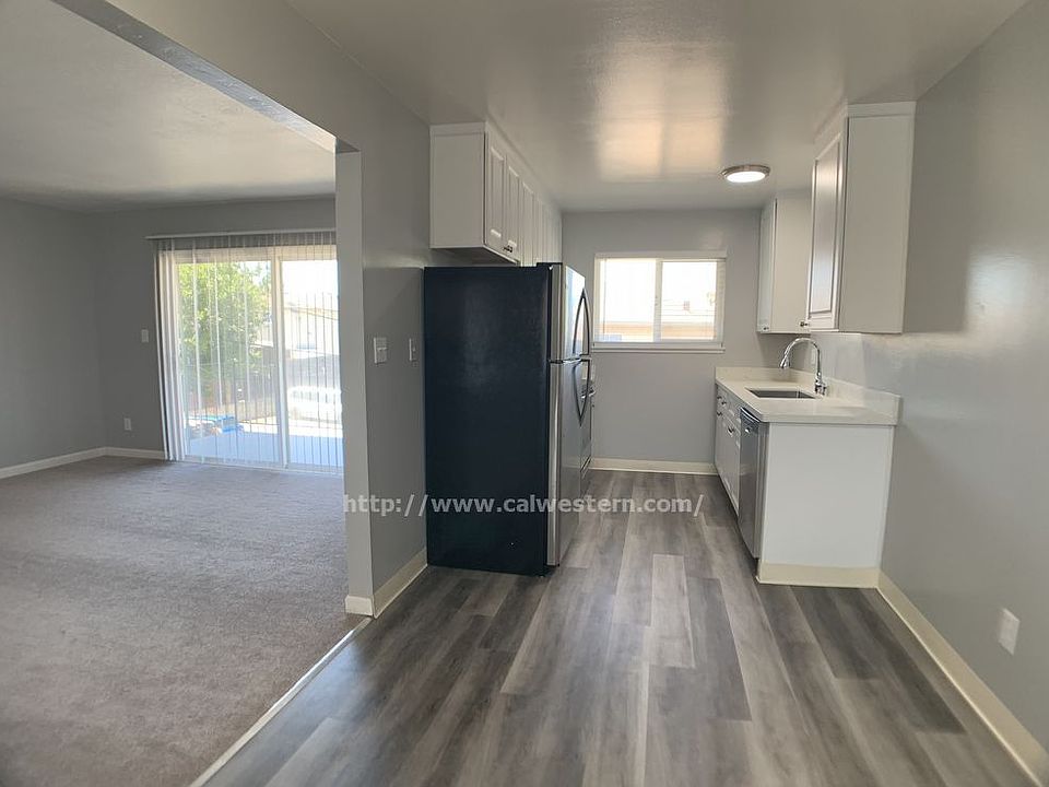 1st image of 665 Kirkland Dr #9