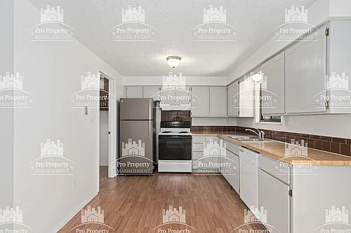 1018 S Dotsero Dr Photo 1