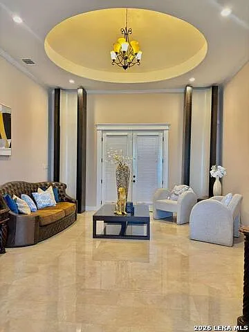 4 bed, 5.0 bath, 4720 sqft, $3,900 — Photo 3