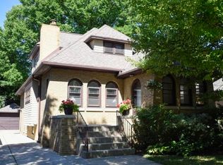 4345 N Morris Blvd, Shorewood, WI 53211