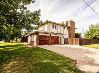 517 Eastridge Rd, Lakin, KS 67860