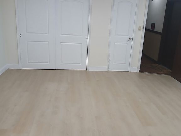 5th image of 685 Conklin St APT 4A
