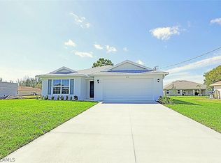 4504 E 9th St, Lehigh Acres, FL 33972