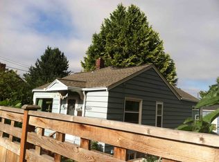 9201 5th Ave NE, Seattle, WA 98115