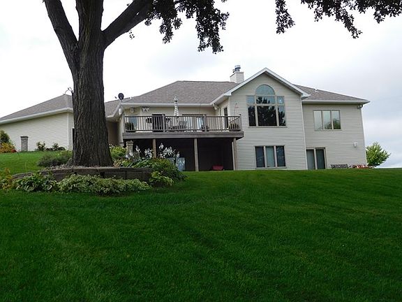 5th image of 1328 Deer Creek Dr