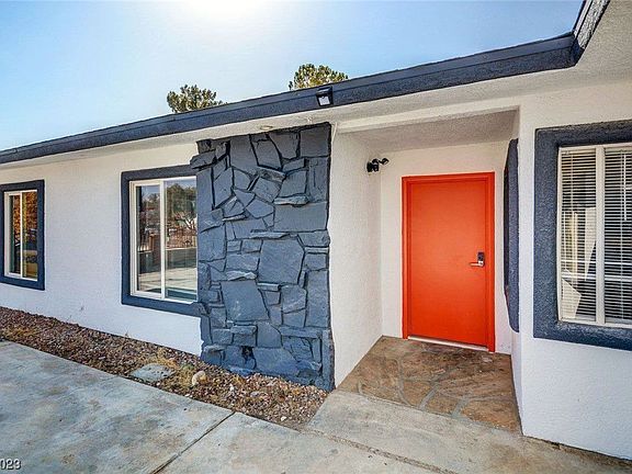 4th image of 3809 San Joaquin Ave
