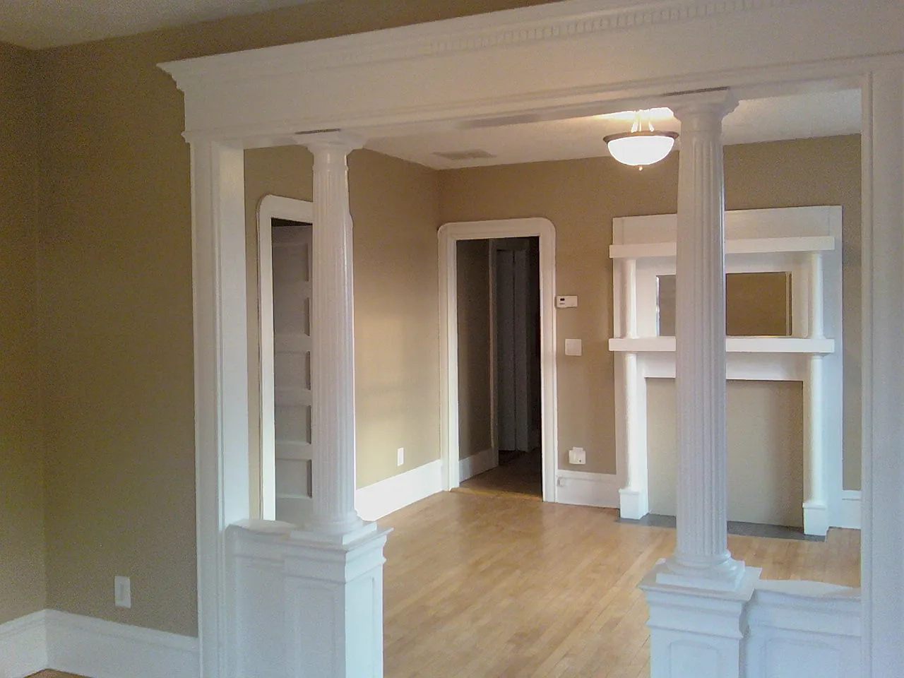 719 Maple St — Photo 2